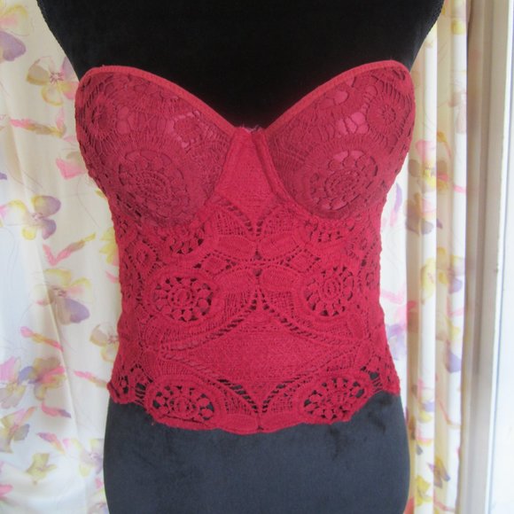 Windsor Tops - Windsor Bustier Crop Top Red Size M
